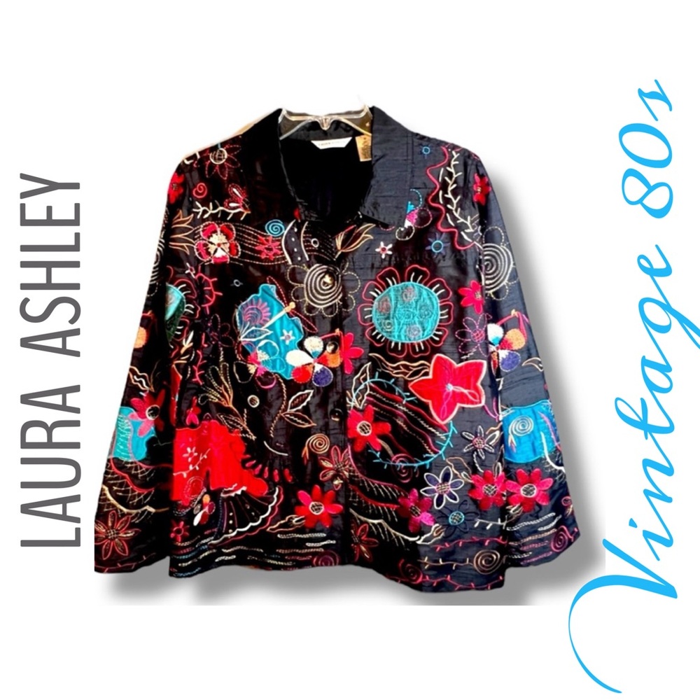 LAURA ASHLEY VINTAGE Silk Floral Embroidered Women's Jacket  Black Red Aqua SZ M